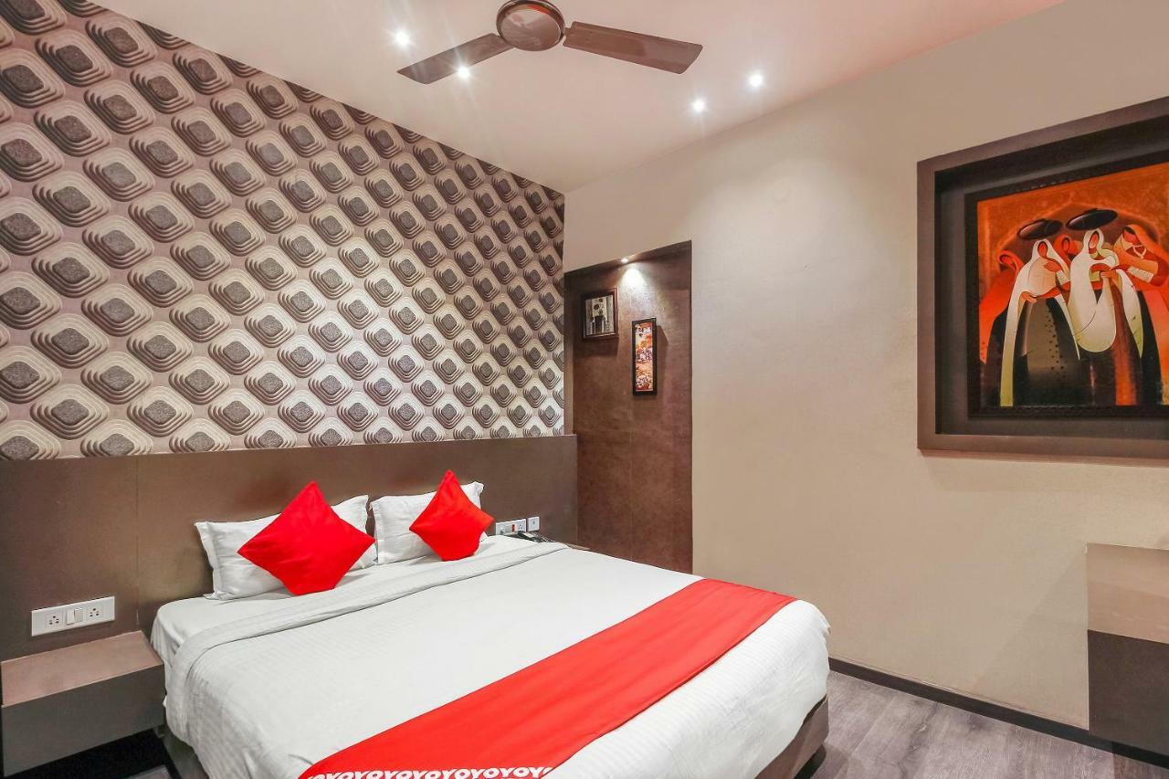 Oyo 26991 Stanza Luxurios Stay Zahirabad ภายนอก รูปภาพ